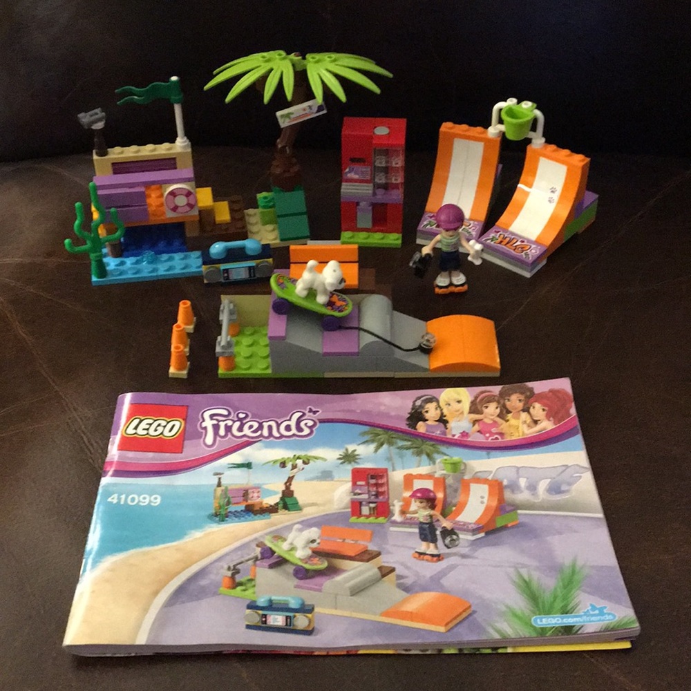 LEGO Friends Heartlake Skate Park